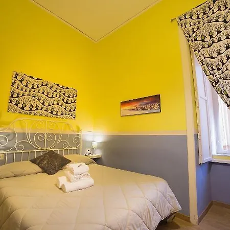 Pc Boutique H Centro, By Clapa Group 3* 나폴리