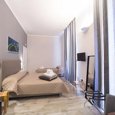 Affittacamere Pc Boutique H Centro, By Clapa Group