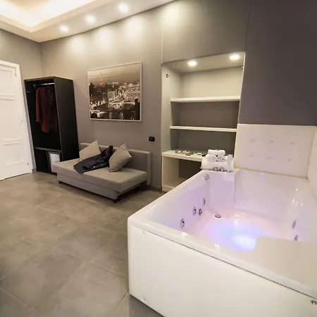 Πανσιόν Pc Boutique H Centro, By Clapa Group Νάπολη
